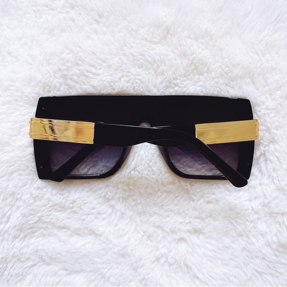 Inez Black Oversized Square Sunglasses - Picture 9 of 9